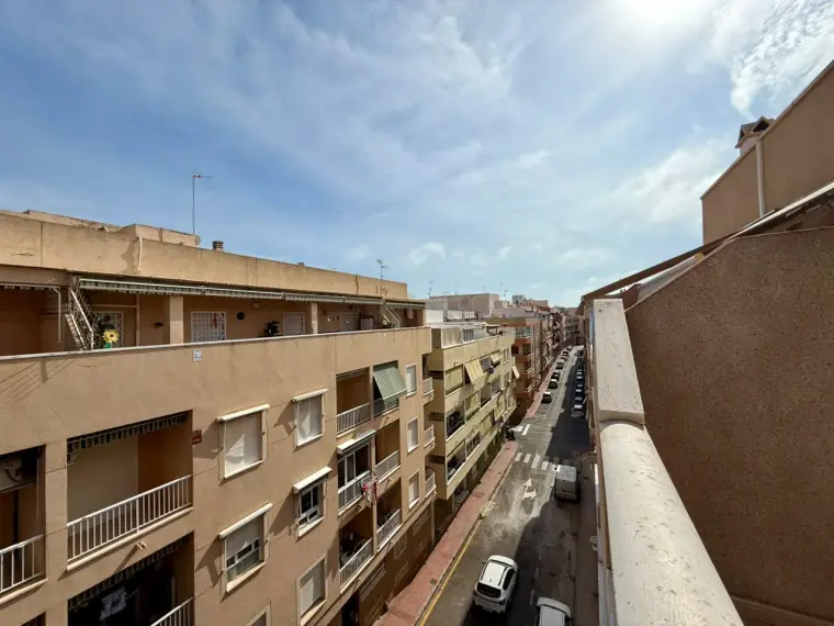 LONG-TERM RENTAL – LOS LOCOS, TORREVIEJA